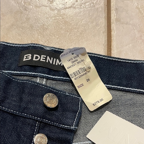 EB Denim High Rise Straight Jeans in Midnight
Sz 28 - Picture 9 of 11